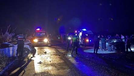 Balıkesir'de zincirleme kaza: Çok sayıda yaralı var - 3. Sayfa