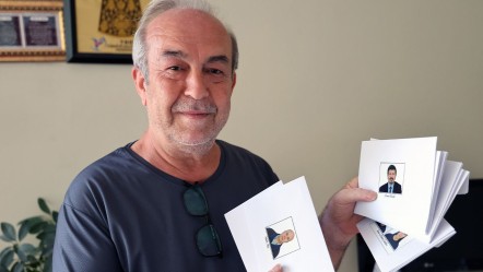 Böyle düğün davetiyesi görülmedi! Kızının düğünü için özel hazırladı, davetliler şaşkına dönüyor - Yaşam