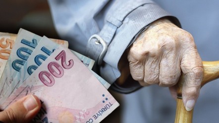 Emekliye seyyanen zam olacak mı? Milyonlarca emekli ek zam bekliyor - Haberler