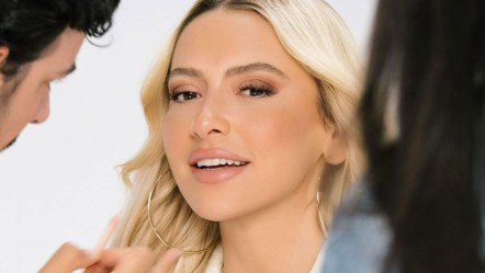 Esmer Hadise! Sarışın halinden eser kalmadı, görenler Sevda Demirel’e benzetti - Magazin