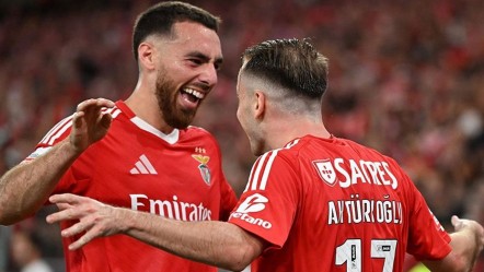 Fenerbahçe ve Galatasaray yıldız ismin peşinde! 25 milyon euro gözden çıkarıldı - Spor