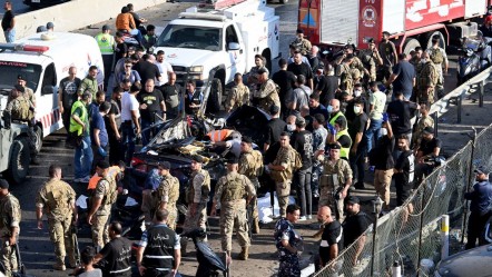 İsrail, Beyrut'ta bir aracı vurdu! Ölü ve yaralılar var - Dünya