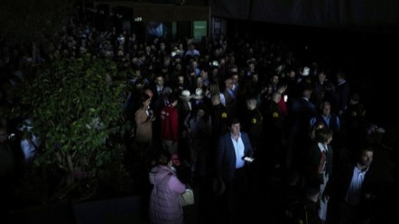 Avrupa şehri karanlığa gömüldü! Elektrik kesintisi nedeniyle hayat felç oldu - Dünya
