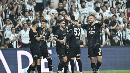 Beşiktaş'ta üç oyuncu gitti, yedi isim topun ağzında! Kartal'da kabuk değişimi - Spor