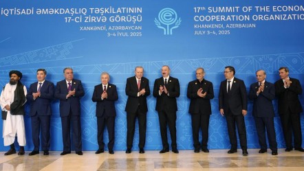 Ekonomik İşbirliği Teşkilatı Zirvesi başladı! Erdoğan aile fotoğrafında yer aldı - Gündem