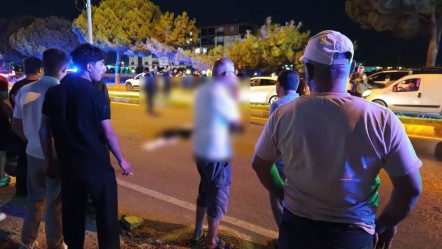 Yolun karşısına geçmeye çalışırken başına gelmeyen kalmadı! Feci şekilde can verdi - Yaşam