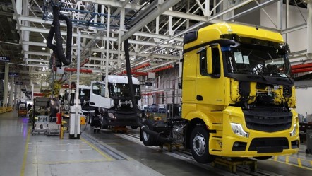 Dünyaca ünlü kamyon üreticisinden şok karar: Binlerce kişiyi işten çıkaracaklar! - Ekonomi