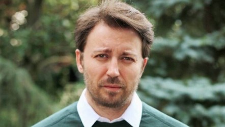 Evlilik yolunda ilk adımı attılar! Oyuncu Tolga Güleç, ünlü sunucuyla nişanlandı - MAGAZIN