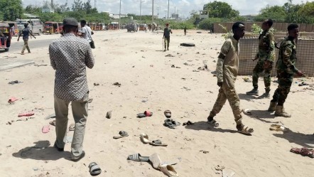 Somali’de askeri üs hedefte! İntihar bombacısı kendini patlattı - Dünya