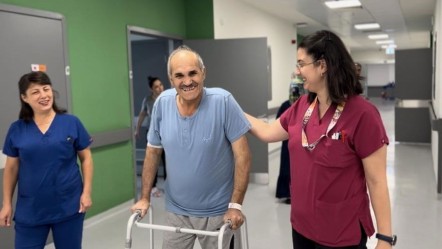 Ağaçtan düştü, ayaklarını hissetmiyordu! 48 saatte toparlanarak şaşırttı - Sağlık