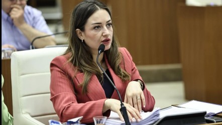 Büşra Özdemir kimdir, hangi partiden? Antalya Büyükşehir Belediyesi Başkanvekili seçildi - Haberler