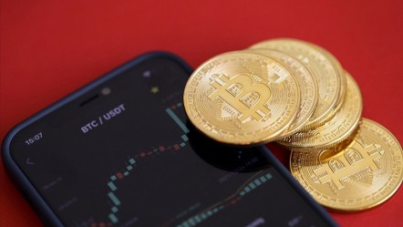Kripto para Bitcoin'den tarihi rekor! - Ekonomi