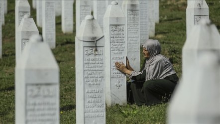 Srebrenitsa Katliamı nedir, ne zaman gerçekleşti? 30. yıldönümünde hayatını kaybedenler anılıyor - Haberler