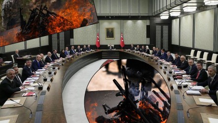 Terör örgütü PKK 41 yıl sonrası silah bıraktı! Bakanlardan "Terörsüz Türkiye" açıklamaları peş peşe geldi - Gündem