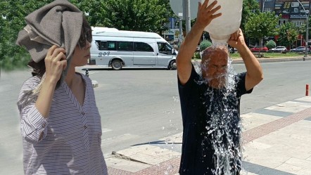 Uzmanlar uyarıyor, aman dikkat! Meteoroloji paylaştı, sıcaklık hafta sonu 44 dereceyi bulacak - Gündem