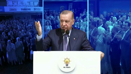 Erdoğan konuştu, salon ayakta alkışladı! Özgür Özel'e 'ümmetçilik' tepkisi - Gündem