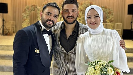 2,5 saatlik takı töreni! Kadir Ezildi’ye düğününde hediyenin hasını kayınbiraderi Fırat Türkmen taktı - Magazin
