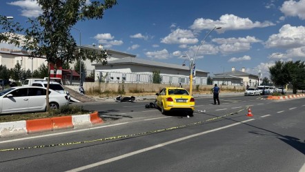 Ağrı’da feci kaza! Motosiklet ticari taksiye çarptı, çift hayatını kaybetti - 3. Sayfa