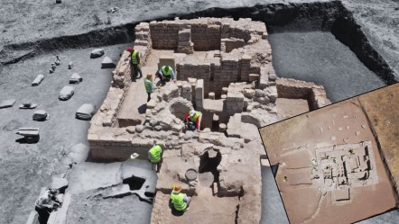 Tesadüfen ortaya çıktı! Fidan dikmek için açılan çukurdan 1700 yıllık miras çıktı - Kültür - Sanat