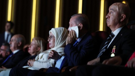 Külliyede "En Uzun Gece" destanı sahnelendi, Cumhurbaşkanı Erdoğan duygusal anlar yaşadı - Gündem