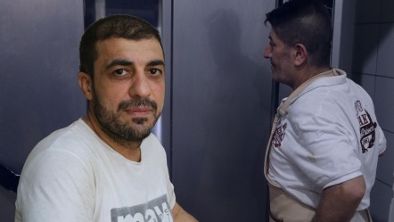 Bu mesleği yapmak yürek ister! Sıcak hava onlara uğramıyor: 20 derece fazla hissediyorlar - Yaşam