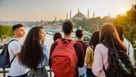 Eğitim göçünde İstanbul zirvede! Türkiye’de son 5 yılda 2,4 milyon kişi il değiştirdi - Eğitim