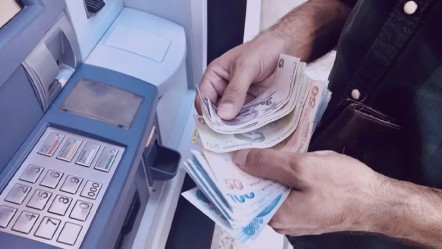 Kredi borcu olan emekliler dikkat! Maaşınız artık güvende değil...Haciz yolu açıldı - Ekonomi