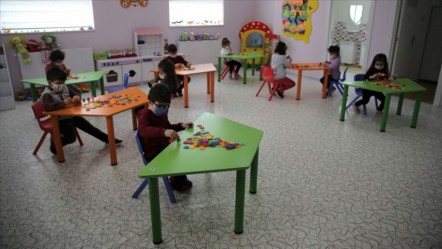 Özel kreşte çocuklara zulüm! Gerçeği öğrenen aileler dehşete düştü - Dünya