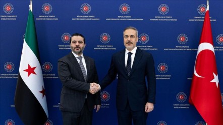 Fidan'dan Şeybani'ye net mesaj: Türkiye Suriye'deki sükûnet için katkı sağlamaya hazır - Gündem