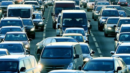 TÜİK son rakamları açıkladı! O kentte her 3 kişinin birinin aracı var - Gündem
