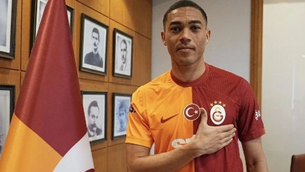 Galatasaray'da sadece 4 ay kaldı! Brezilyalı golcü yeni takımına imza attı - Spor