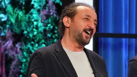 Mehmet Yalçınkaya’nın mutlu günü! “Aslanım artık diplomalı şef” - Magazin