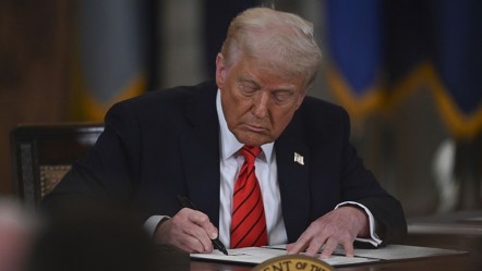 Trump'tan yapay zeka hamlesi! Liderlik için düğmeye bastı - Dünya