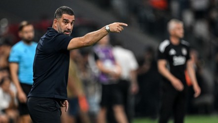 Arda Turan Beşiktaş galibiyeti sonrası tedbirli! "Tur daha bitmedi" diyerek oyuncularını uyardı - Spor