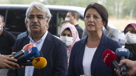 DEM heyeti, İmralı'ya gitti - Gündem