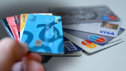 Kredi kartı faiz oranlarında indirim! 1 Ağustos'tan itibaren geçerli olacak: Resmi Gazete'de yayımlandı - Ekonomi