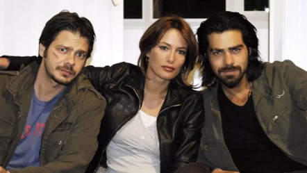 Arka Sokaklar’a sürpriz geri dönüş! Eski oyuncu geliyor, izleyici havaya uçtu - Magazin