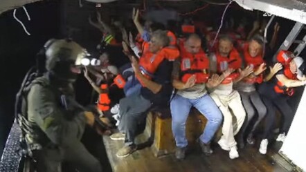 İsrail Hanzala gemisine müdahale etti! Gazze'ye uzanan insanlık eline engel - dunya