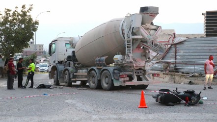 Hatay'da beton mikseriyle motosiklet çarpıştı: 2 kişi feci şekilde can verdi - 3. Sayfa