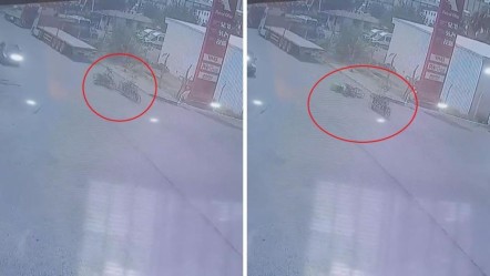 Hatay'da iki motosiklet çarpıştı! 3 kişi yola savruldu - 3. Sayfa