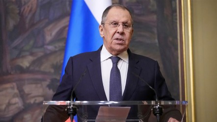 Rusya Dışişleri Bakanı Lavrov: Tek başımıza Batı'ya karşı savaşıyoruz - Dünya