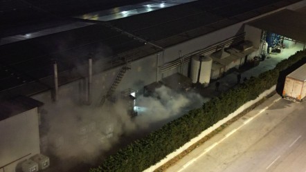 İnegöl'de korkutan fabrika yangını! Ekipler müdahale etti - 3. Sayfa
