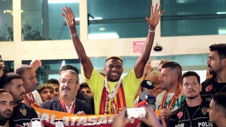 Victor Osimhen uçak takip kodu ne? Osimhen canlı uçak takibi! - Haberler