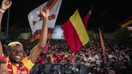 Galatasaray'da Osimhen bereketi! Ayağının tozuyla para basacak: Dudak uçuklatan rakam - Spor