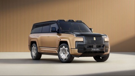 BYD’den ultra lüks markalara göz dağı:1.180 HP’lik U8L sahnede - T-Otomobil