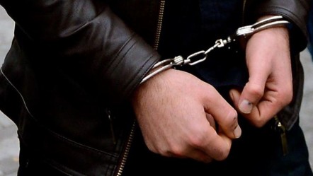 Sağlık kontrolüne götürülen mahkum, hastaneden kaçtı! Polisler peşine düştü - Gündem