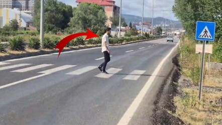 Yaya geçidi var, yürüyecekleri yol yok! Bu kentte vatandaşlar isyanda - Yaşam