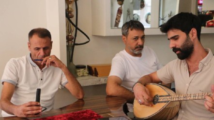 Sıcaklarla baş etmenin yeni yolu! Diyarbakır’daki o kıraathaneye gidenler şaşırıyor: İçerisinde yok yok… - Gündem