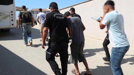 Antalya'da dev operasyon! 80 kişi yakalandı: Hapis cezası olanlar da var - Gündem