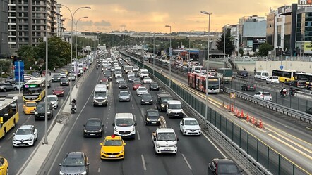 İstanbul’da 'sağanak' etkisi... Trafik durma noktasına geldi, yoğunluk yüzde 70'i aştı - gundem